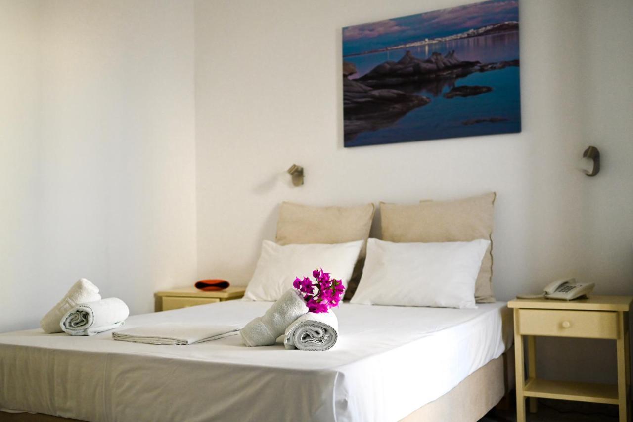 Beachfront Bocamviglies Rooms - Naoussa Bespoke View Kültér fotó