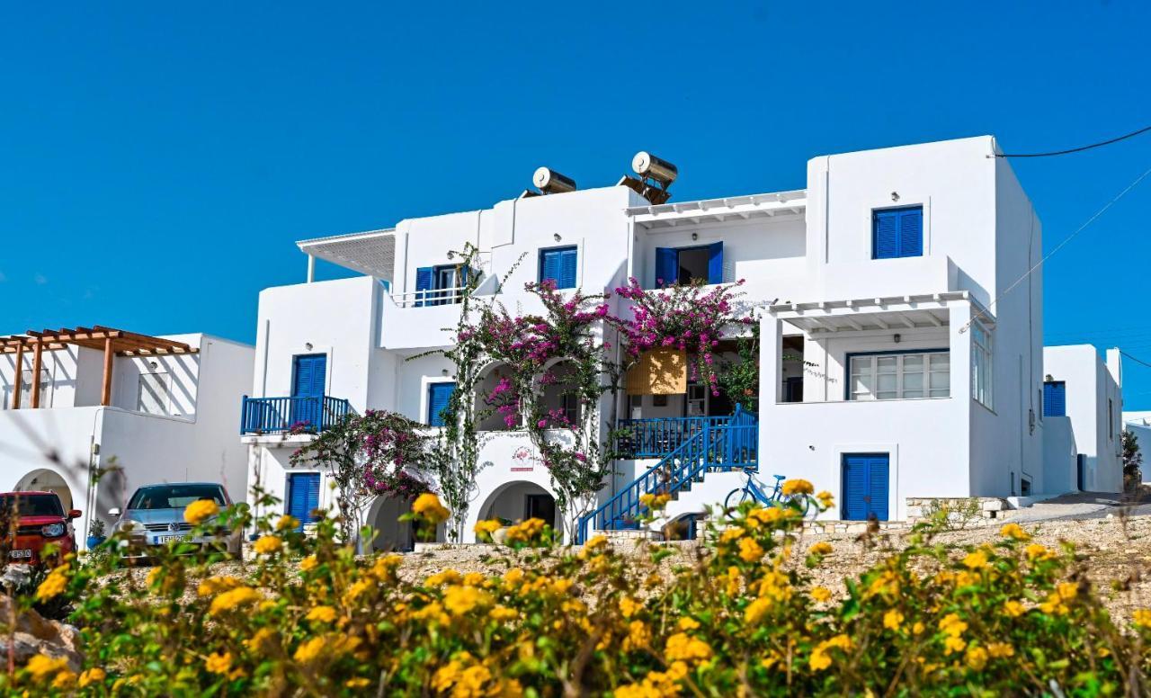 Beachfront Bocamviglies Rooms - Naoussa Bespoke View Kültér fotó