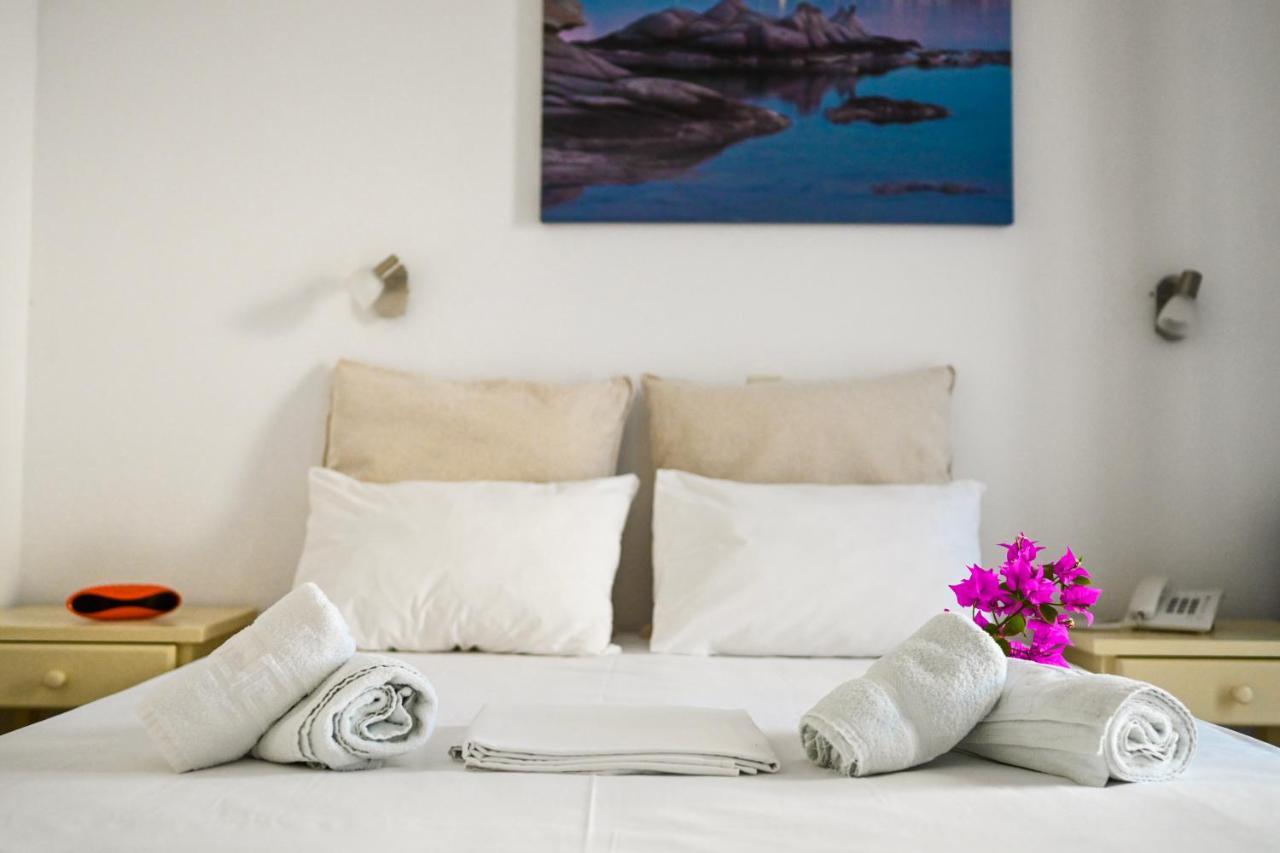 Beachfront Bocamviglies Rooms - Naoussa Bespoke View Kültér fotó
