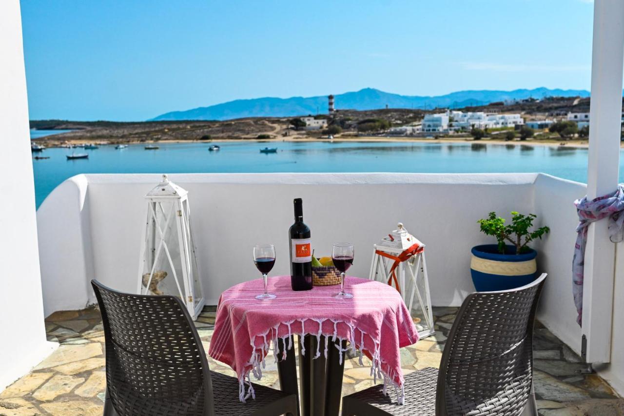 Beachfront Bocamviglies Rooms - Naoussa Bespoke View Kültér fotó