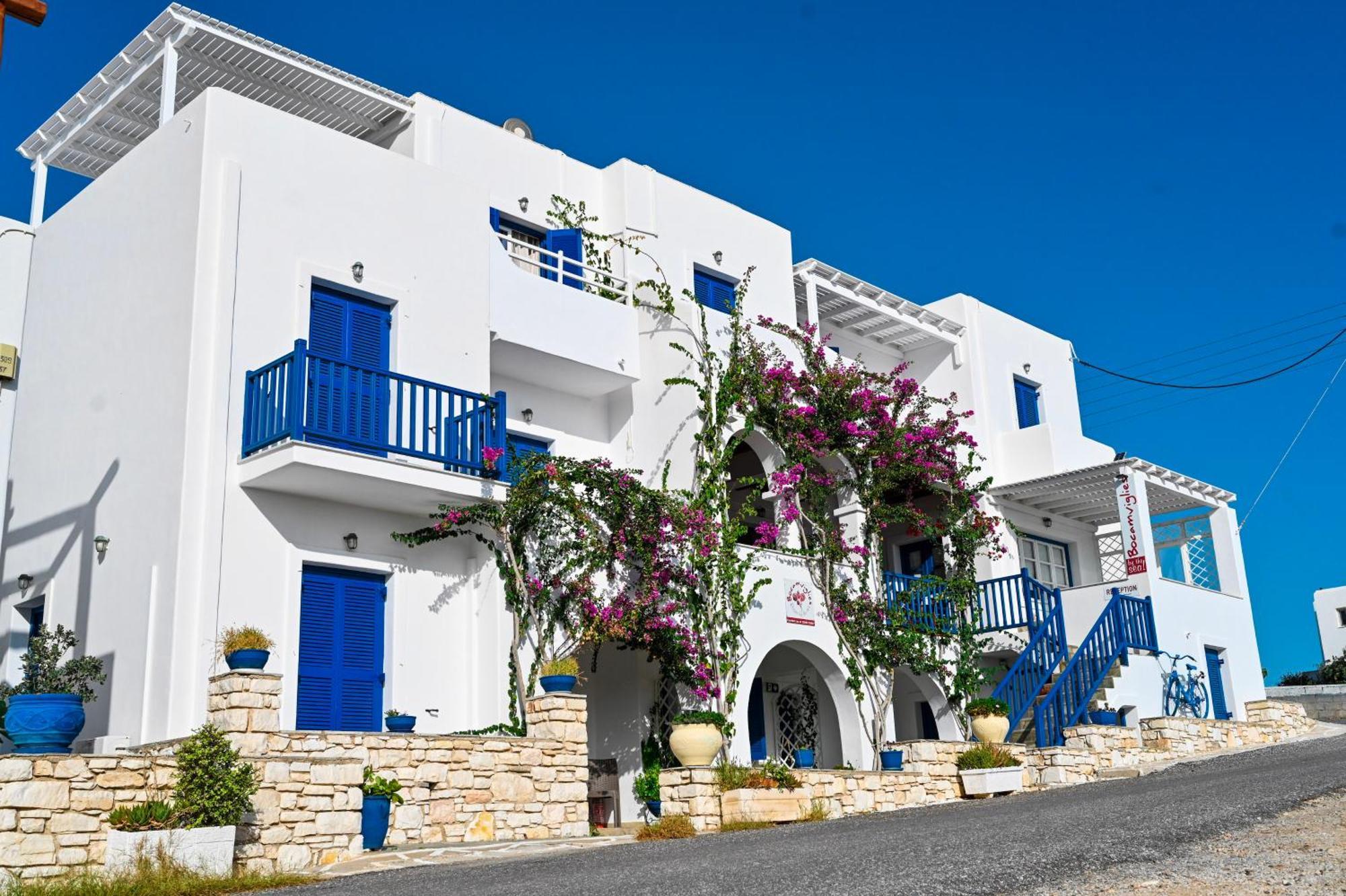 Beachfront Bocamviglies Rooms - Naoussa Bespoke View Kültér fotó