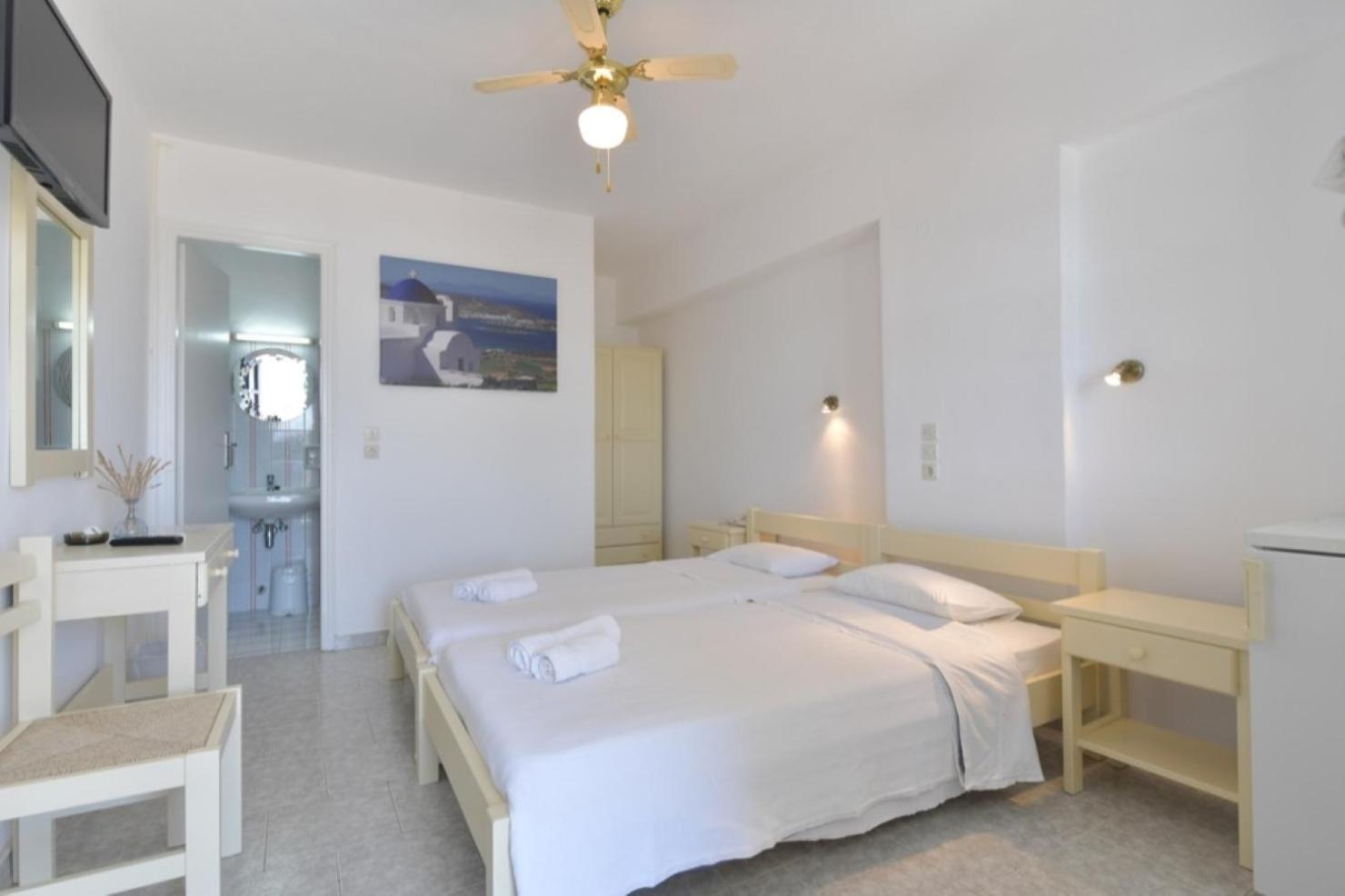 Beachfront Bocamviglies Rooms - Naoussa Bespoke View Szoba fotó