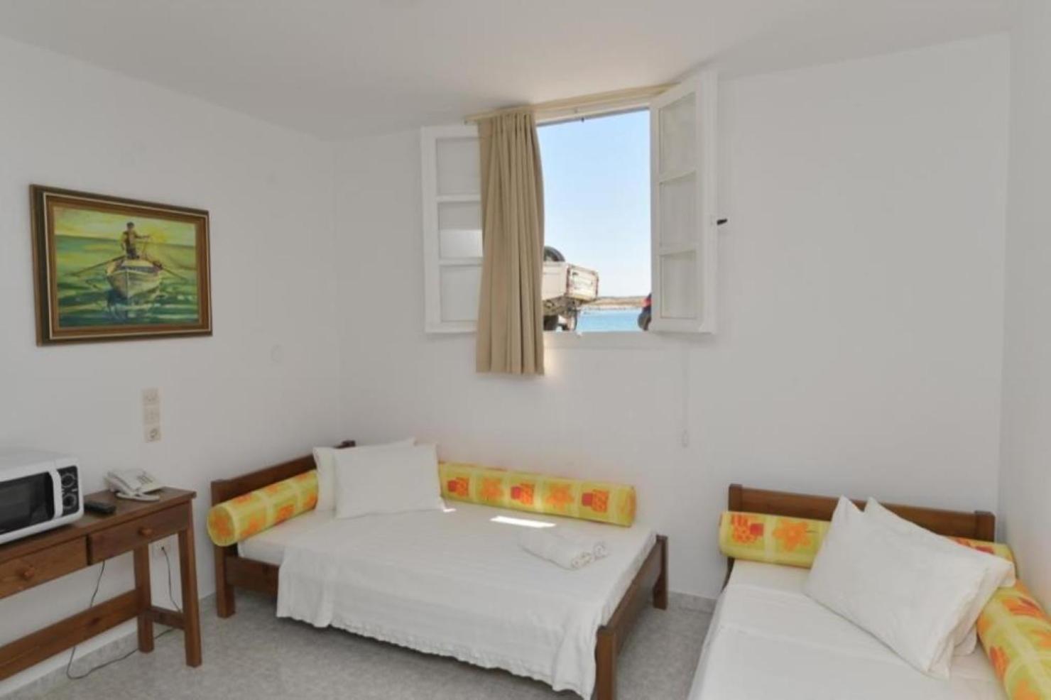 Beachfront Bocamviglies Rooms - Naoussa Bespoke View Szoba fotó